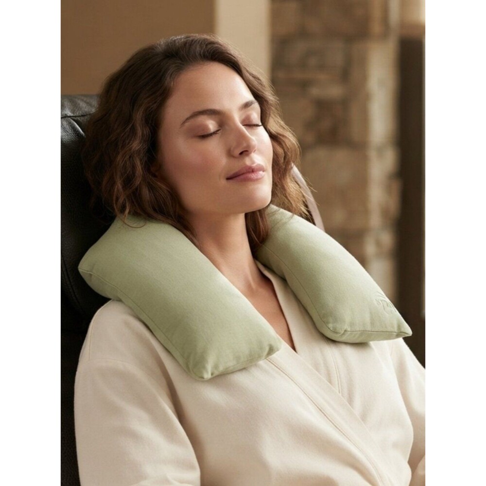 NIB CVS Therapy Neck & Shoulder Pillow Heated Cooled Scented with Device Pocket